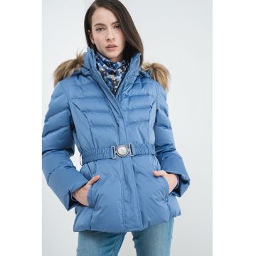 Geaca cu umplutura de puf