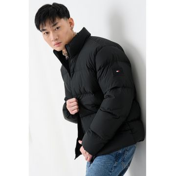 Geaca cu umplutura de puf