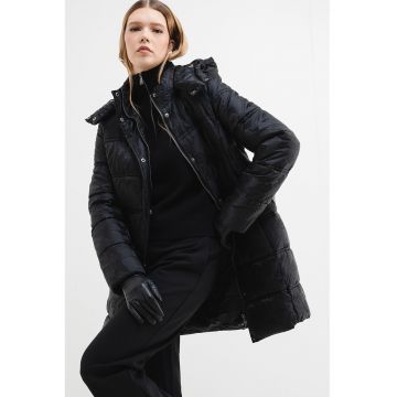 Geaca cu vatelina si curea in talie