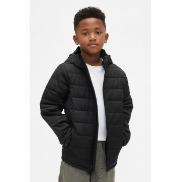 Geaca matlasata cu gluga