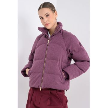 Geaca matlasata cu umplutura de puf