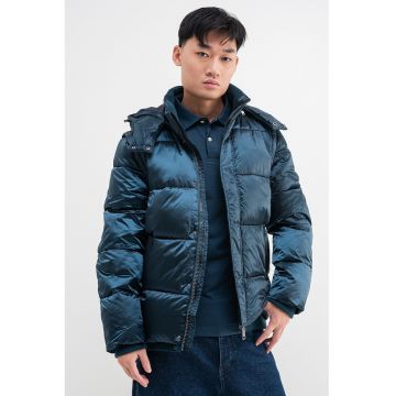 Geaca matlasata cu vatelina si gluga