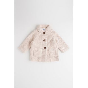 Geaca pufoasa cu nasturi