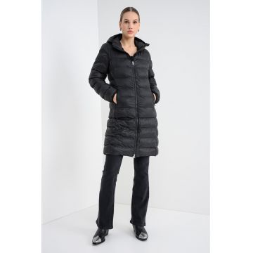 Geaca rezistenta la apa cu gluga Famalia