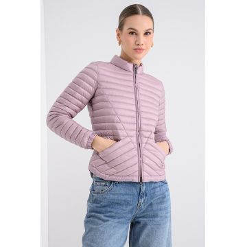 Geaca usoara cu umplutura de puf