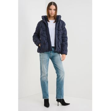 Jacheta matlasata scurta cu tinte Berola