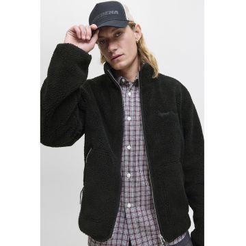 Jacheta pufoasa cu buzunare cu fermoar