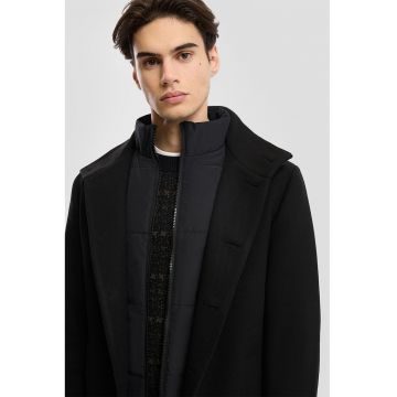 Palton din amestec de lana cu insertie matlasata