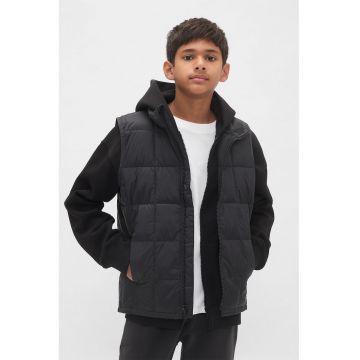 Vesta matlasata cu fermoar si buzunare laterale