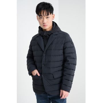 Geaca cu umplutura de puf si gluga