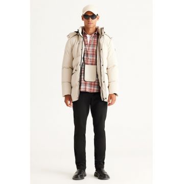 Geaca cu vatelina si buzunare cu fermoar