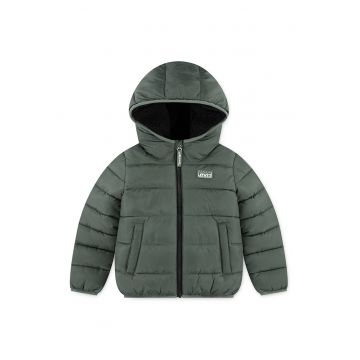 Geaca cu vatelina si gluga