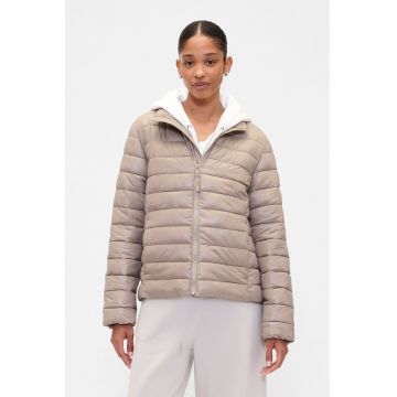 Geaca impermeabila cu vatelina si guler