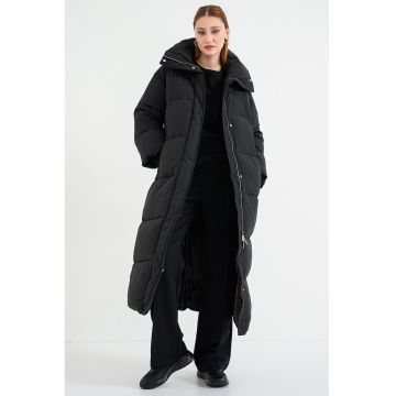 Geaca lunga cu gluga Pyrani