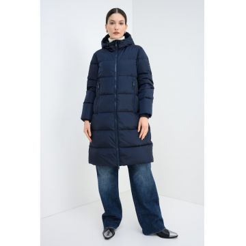 Geaca lunga cu umplutura de puf