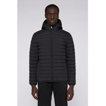 Geaca matlasata cu buzunare