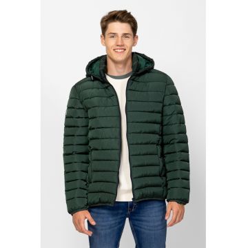 Geaca matlasata cu gluga