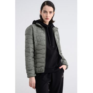 Geaca usoara matlasata