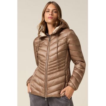 Jacheta bufanta cu gluga