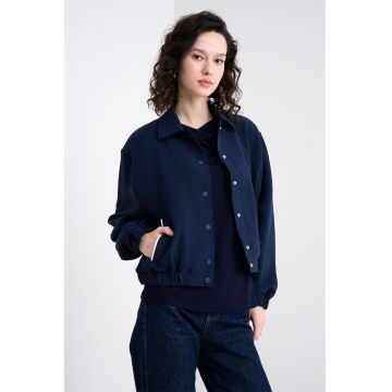 Jacheta-camasa crop cu capse