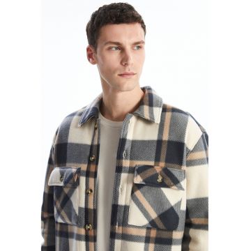 Jacheta-camasa cu buzunare pe piept