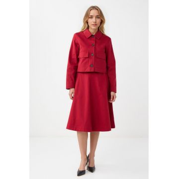 Jacheta crop cu buzunare cu clapa