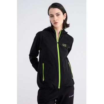 Jacheta cu buzunare cu fermoar si gluga