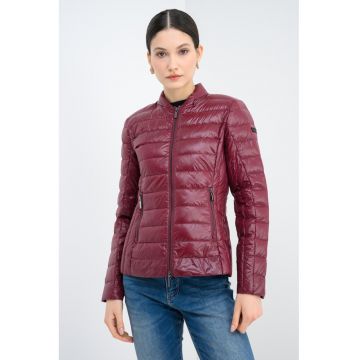 Jacheta cu buzunare cu fermoar