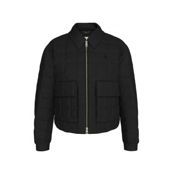 Jacheta cu fermoar si buzunare supradimensionate cu clapa