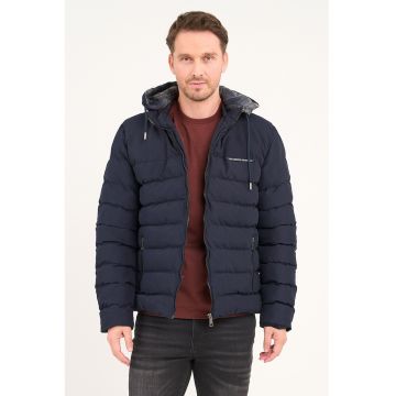 Jacheta cu gluga si buzunare cu fermoar