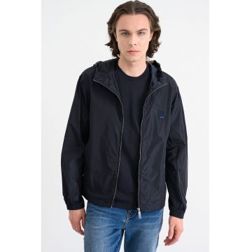 Jacheta cu gluga si fermoar