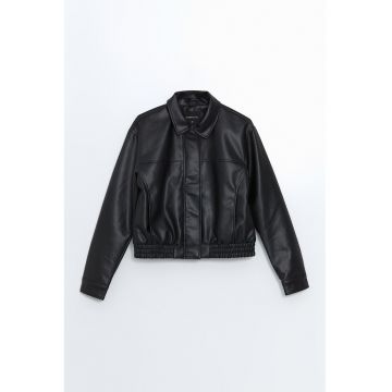 Jacheta de piele sintetica cu terminatie elastica