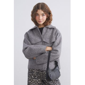 Jacheta lejera cu fermoar