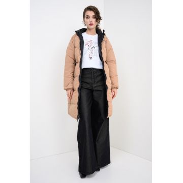 Jacheta lunga cu aspect pufos si model reversibil
