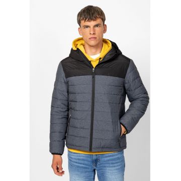 Jacheta matlasata cu gluga si buzunare cu fermoar