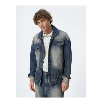 Jacheta supradimensionata din denim cu aspect deteriorat