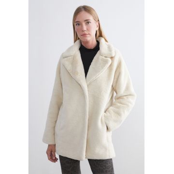 Palton de blana sintetica