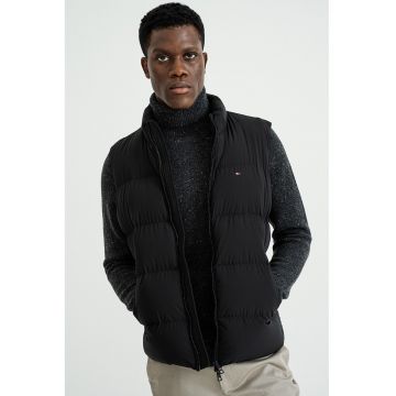 Vesta matlasata cu umplutura de puf