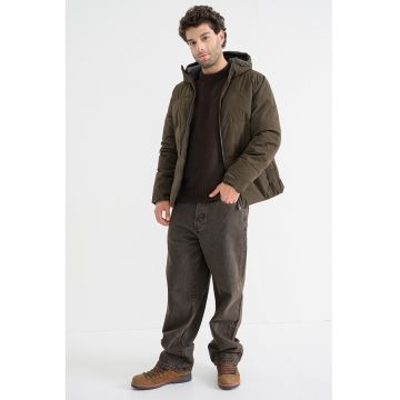 Geaca cu gluga si guler inalt