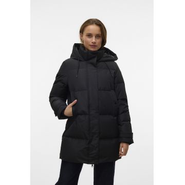 Geaca cu umplutura de puf