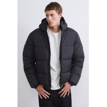 Geaca cu vatelina si gluga