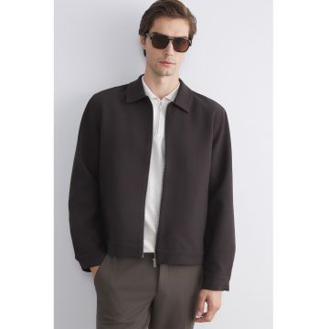 Jacheta-camasa cu fermoar si model uni