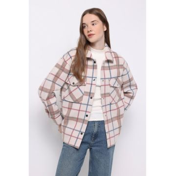 Jacheta-camasa in carouri cu buzunare cu clapa