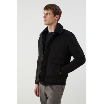 Jacheta cu buzunare laterale