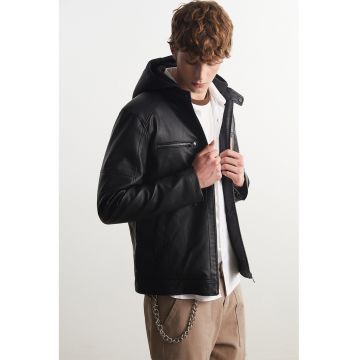 Jacheta de piele ecologica cu gluga