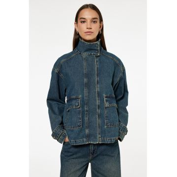Jacheta supradimensionata din denim cu guler inalt