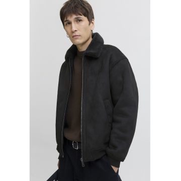 Jacheta uni cu guler clasic