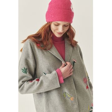 Palton din amestec de lana cu broderie