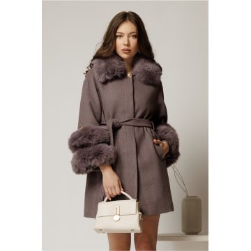 Palton scurt lila cu blanita detasabila la guler si maneci
