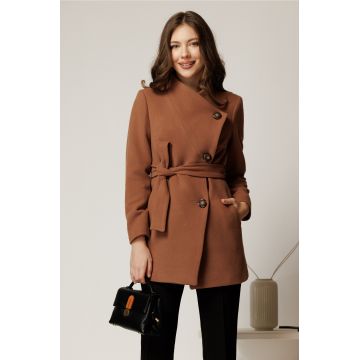 Palton scurt maro camel din stofa cu nasturi si cordon